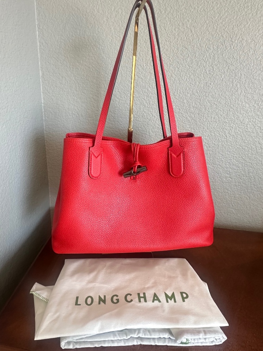Longchamp Roseau Essential Mid Leather Tote in Red